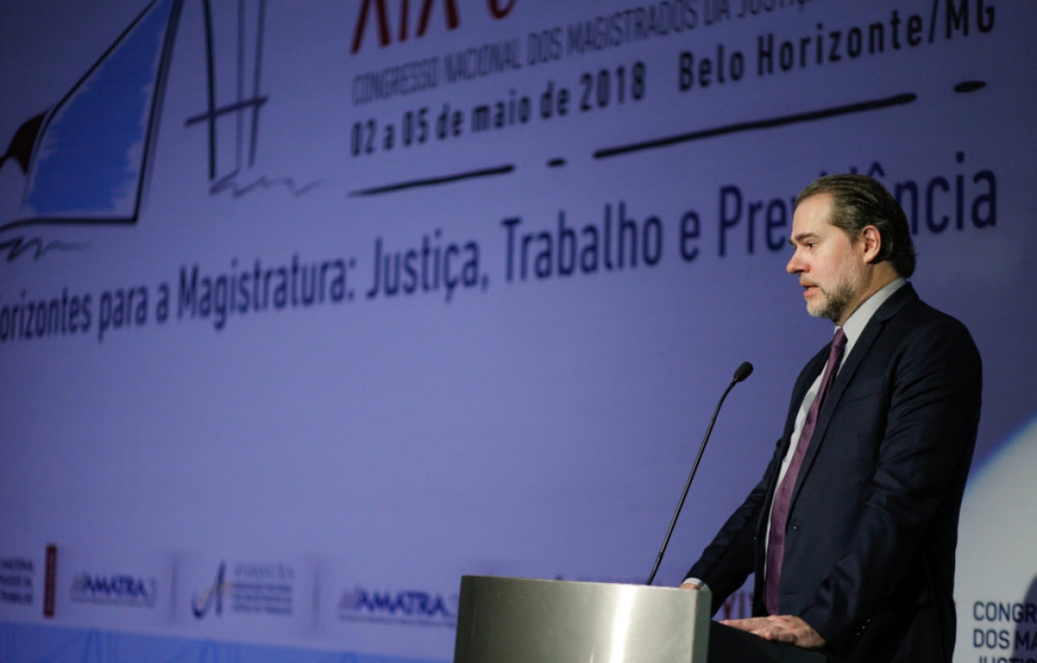 ministro.jpg