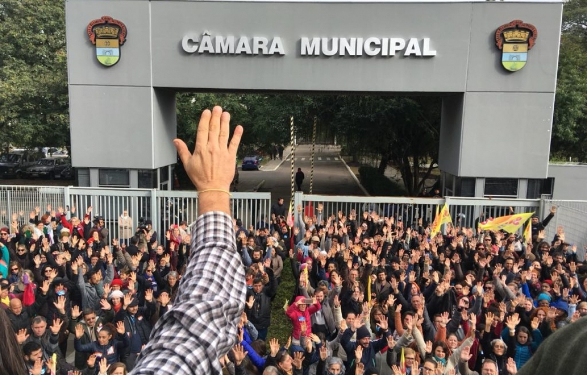 20180712-simpa-aprova-greve-fernanda-canofre-1024x768.jpg