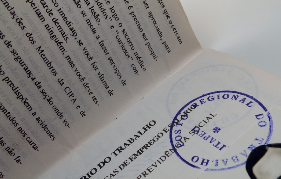 carteira-trabalhador.jpg