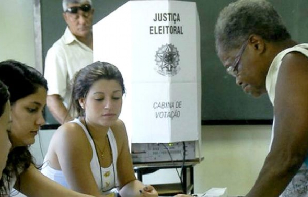 20181005-democraciabr-600x377.jpg