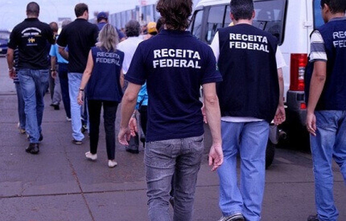 https://www.paeseferreira.com.br/images/Receita-Federal.jpg
