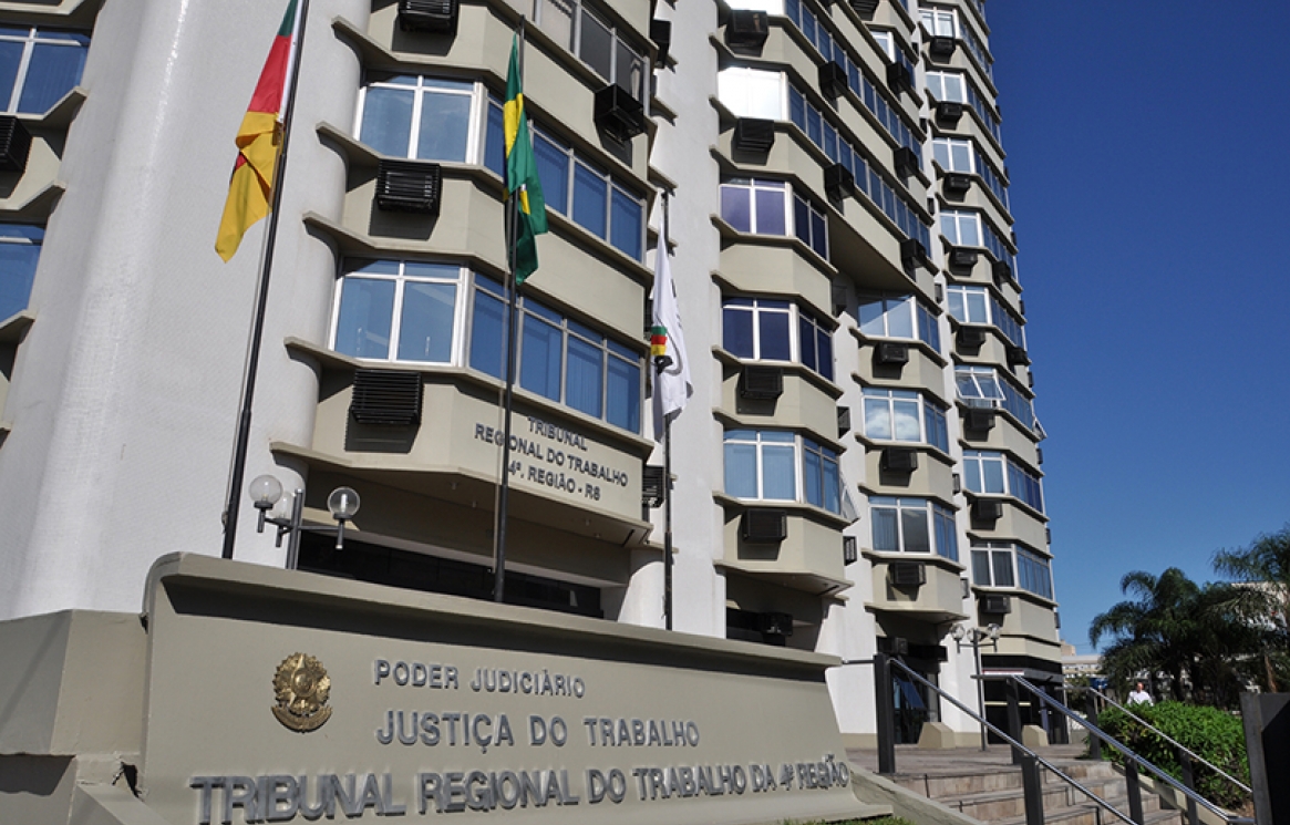 https://www.paeseferreira.com.br/images/trtrs.jpg