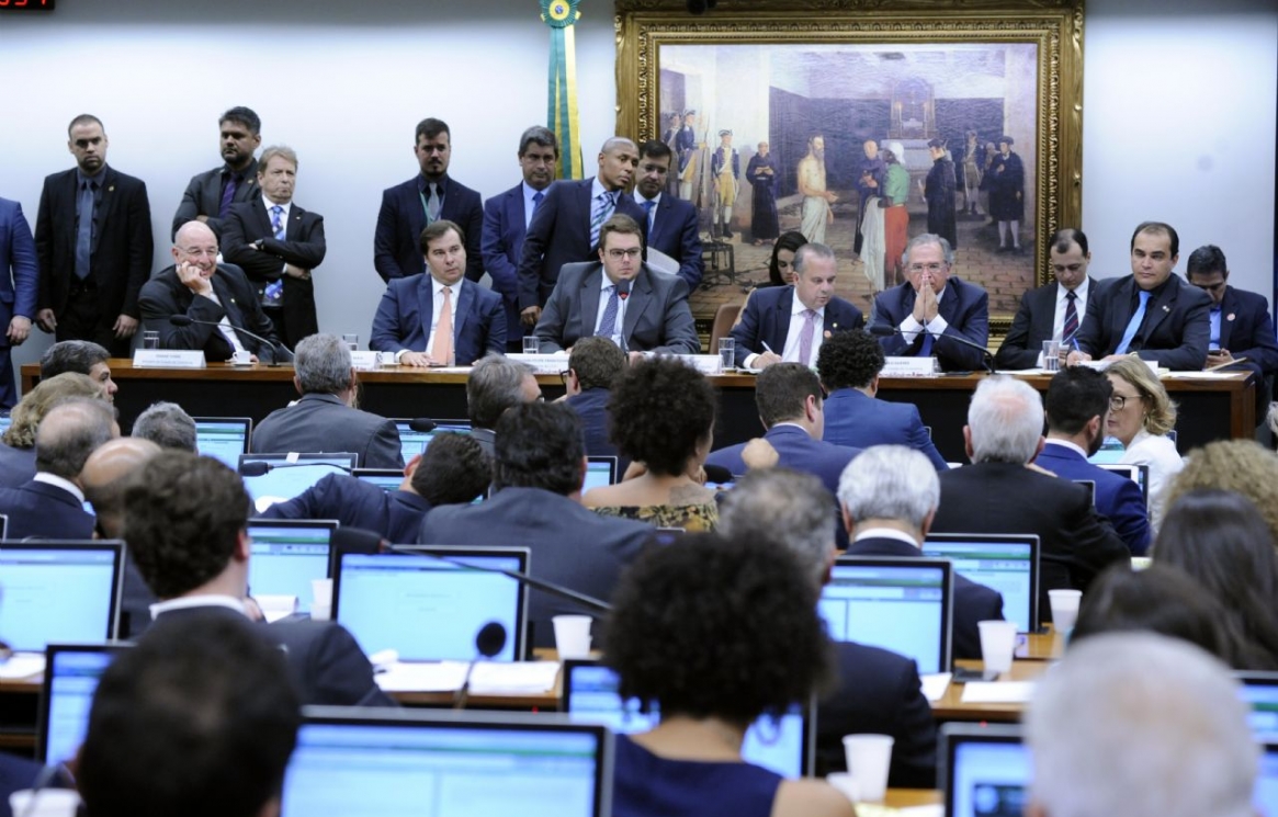 guedes130231.jpg