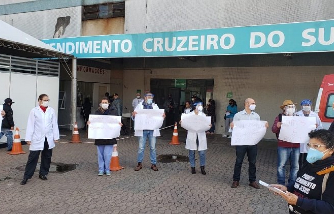 20200602-ato-na-cruzeiro.jpg