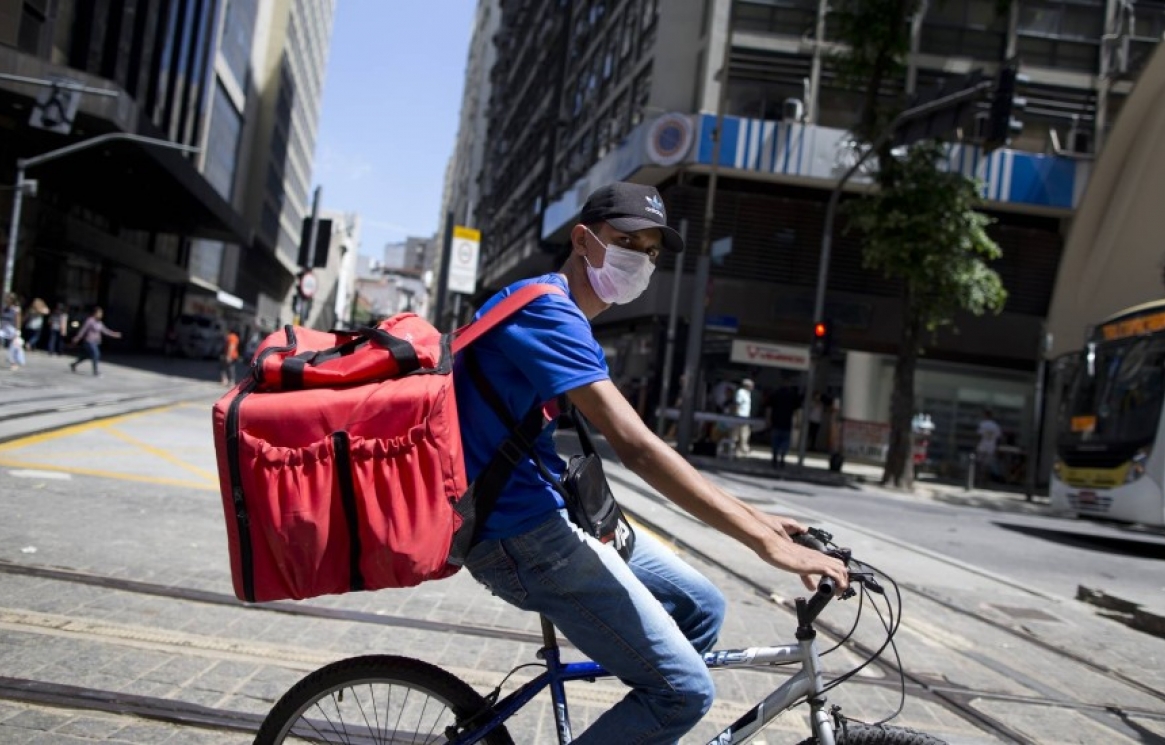 O-Globo-Foletto-entregador-coronavirus-bicicleta.jpg