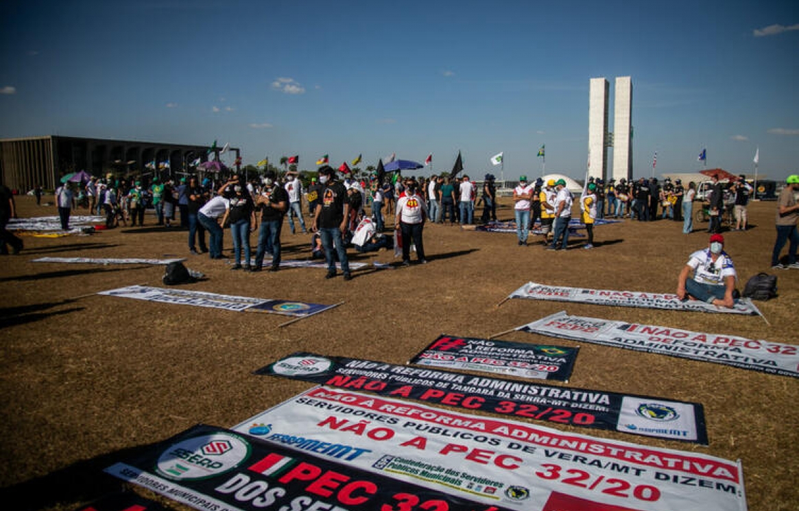 Sul21-Castro-manifestacao-reforma-administrativa.jpeg