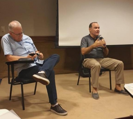 Glênio Ohlweiler Ferreira, à direita
